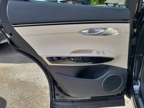 Certified 2026 Genesis GV70 2.5T AWD/4WD image 10