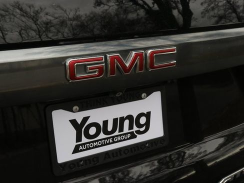 Used 2023 GMC Yukon XL AT4 w/ AT4 Premium Package image 6