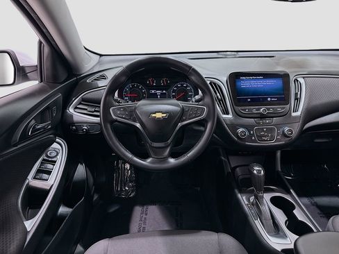 Used 2020 Chevrolet Malibu RS FWD image 22