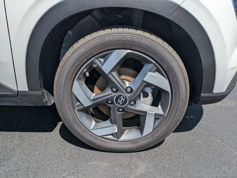 Used 2026 Hyundai Venue SEL FWD image 11