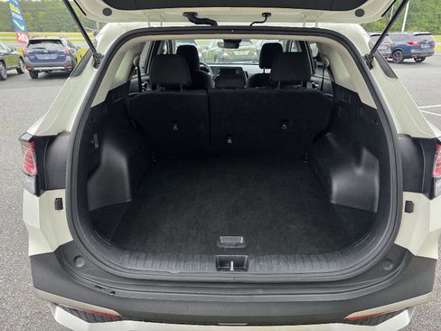 Used 2023 Kia Sportage LX image 15