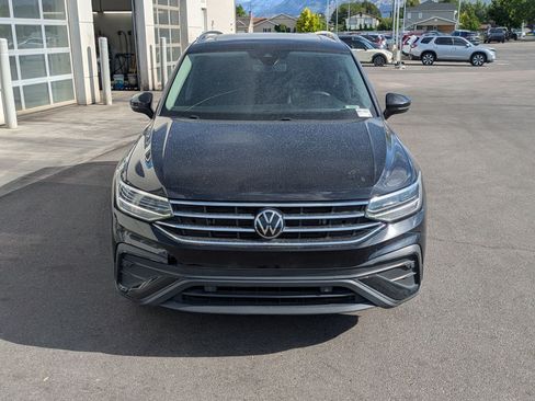 Used 2022 Volkswagen Tiguan SE AWD/4WD image 13