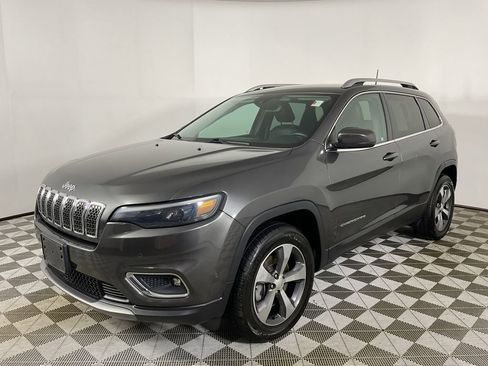 Used 2019 Jeep Cherokee Limited w/ Technology Group image 4