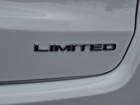Used 2022 Jeep Compass Limited w/ Elite Group AWD/4WD image 29