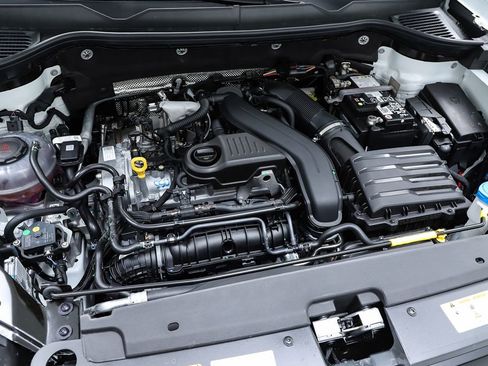 New 2026 Volkswagen Taos S image 28