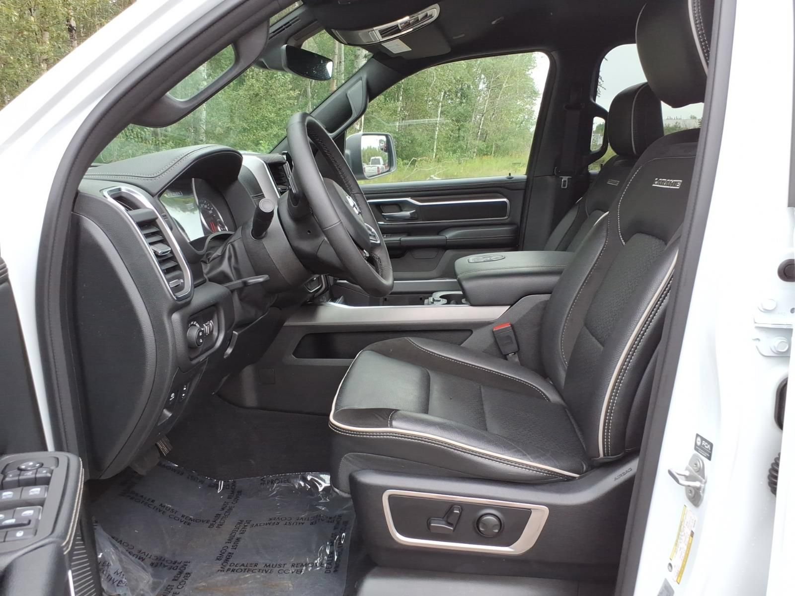 Used 2026 RAM 1500 Laramie AWD/4WD image 14