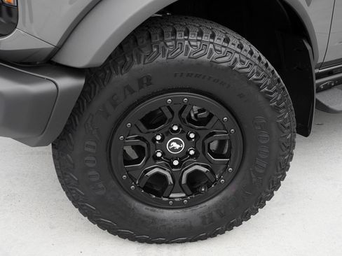 Used 2026 Ford Bronco Badlands AWD/4WD image 29