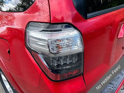 Used 2015 Toyota 4Runner SR5 AWD/4WD image 25