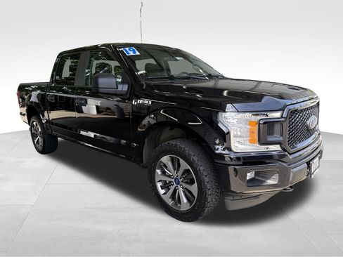 Used 2019 Ford F150 XL w/ Equipment Group 101A Mid AWD/4WD image 3