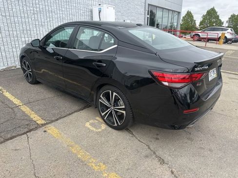 Used 2021 Nissan Sentra SR FWD image 6