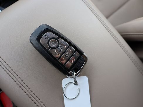 Used 2022 Lincoln Corsair Reserve w/ Equipment Group 201A image 37