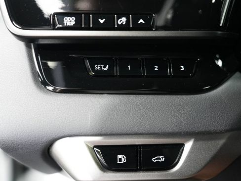 Used 2023 Lexus RX 350 Premium w/ Accessory Package AWD/4WD image 19