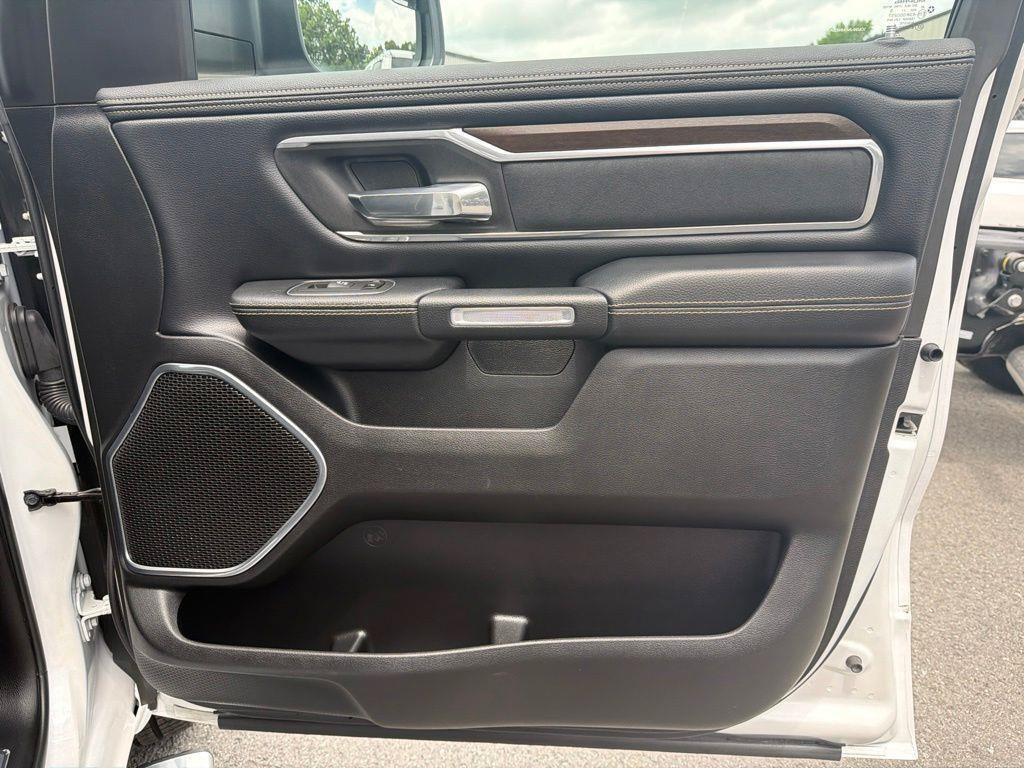 Used 2021 RAM 1500 Laramie AWD/4WD image 21