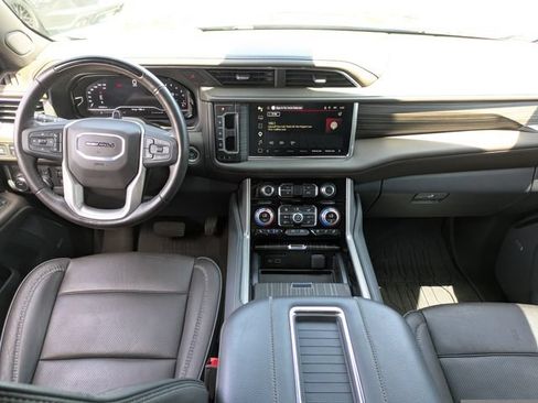 Used 2024 GMC Yukon Denali w/ Advanced Technology Package RWD image 21
