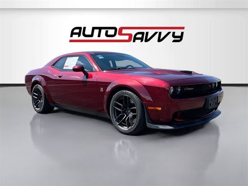 Used 2020 Dodge Challenger R/T Scat Pack image 1