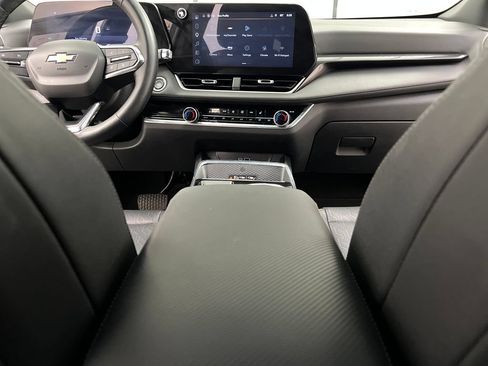 Used 2025 Chevrolet Equinox LT w/ Convenience Package II AWD/4WD image 41