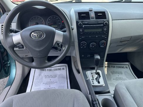 Used 2010 Toyota Corolla LE FWD image 16