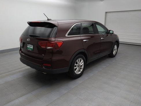 Used 2020 Kia Sorento LX image 9
