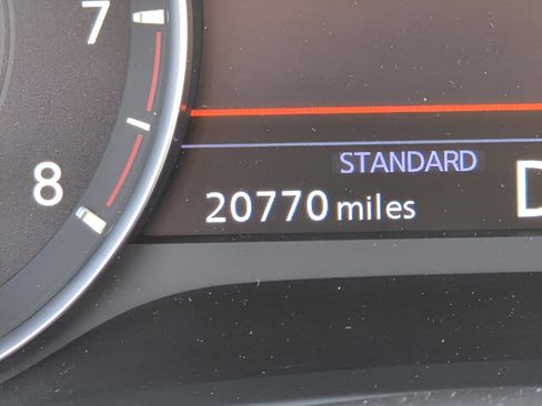 Used 2023 INFINITI QX50 Sport image 23