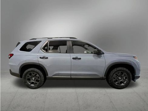 New 2026 Honda Pilot TrailSport image 8