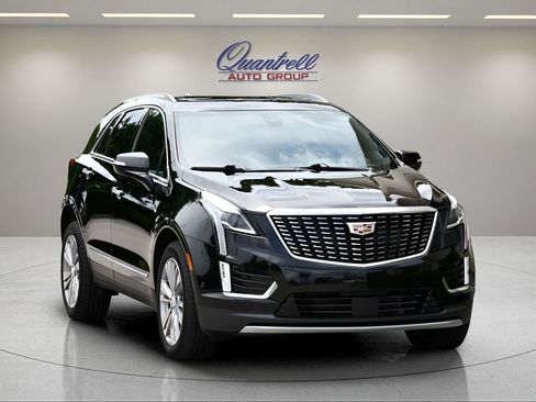 Used 2024 Cadillac XT5 Premium Luxury w/ Technology Package AWD/4WD image 2