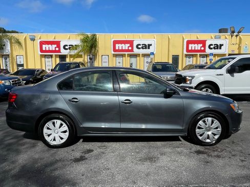 Used 2011 Volkswagen Jetta SE image 6