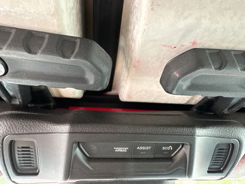 Used 2025 Jeep Wrangler Sahara w/ Safety Group image 24