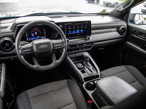 Used 2023 Chevrolet Colorado Trail Boss image 27