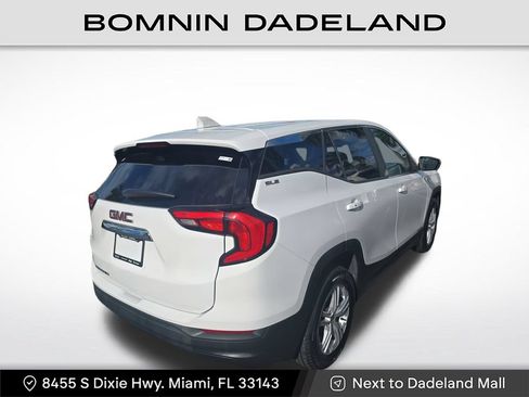 Used 2021 GMC Terrain SLE FWD image 3