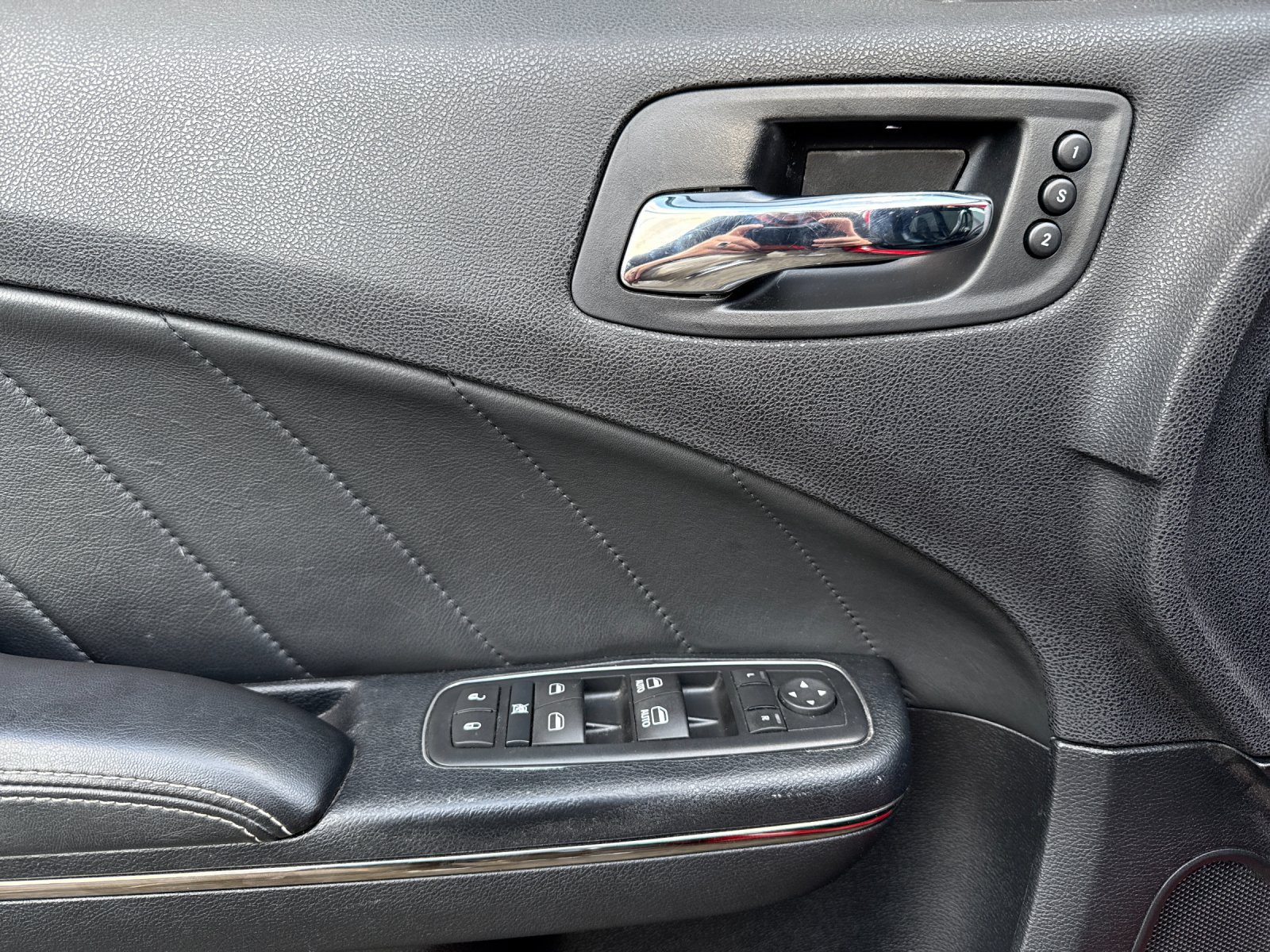Used 2016 Dodge Charger SRT Hellcat w/ Harman/Kardon Audio Group RWD image 10