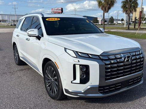 Used 2024 Hyundai Palisade Calligraphy image 1