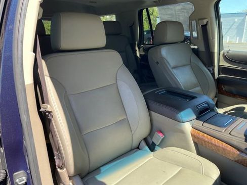 Used 2017 Chevrolet Tahoe Premier AWD/4WD image 30