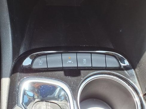 Used 2023 Buick Encore GX Essence w/ Experience Buick Package FWD image 26