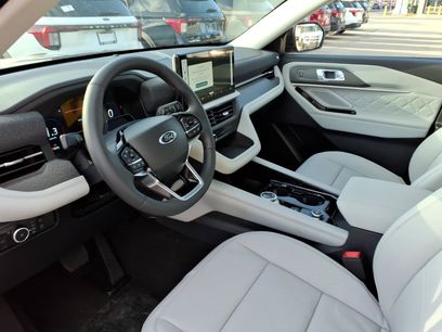 New 2026 Ford Explorer Platinum w/ LUX Leather Package