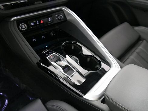 Used 2025 Audi Q5 Premium Plus w/ Premium Plus AWD/4WD image 21