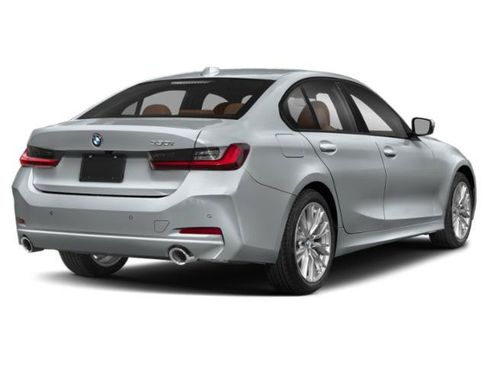 Used 2024 BMW 330i Sedan w/ Premium Package RWD image 2