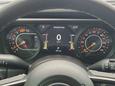 Used 2025 Jeep Wrangler Unlimited Sport AWD/4WD image 18