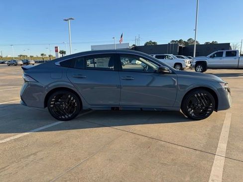 New 2026 Nissan Sentra SR image 6