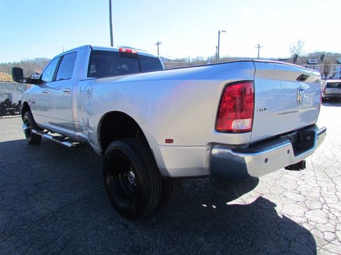 Used 2018 RAM 3500 SLT image 5