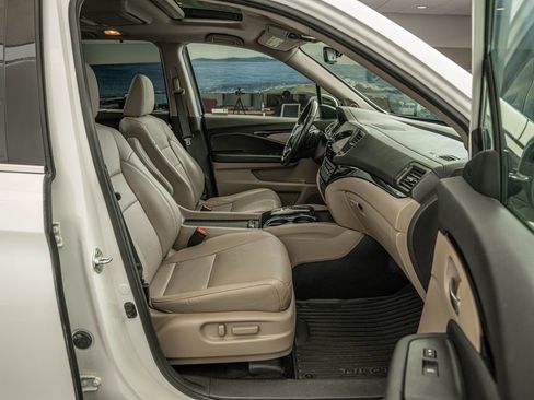Used 2022 Honda Pilot Elite image 36