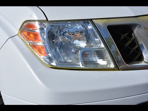 Used 2016 Nissan Frontier SV RWD image 47