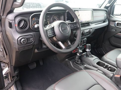 New 2026 Jeep Wrangler Unlimited Rubicon AWD/4WD image 3