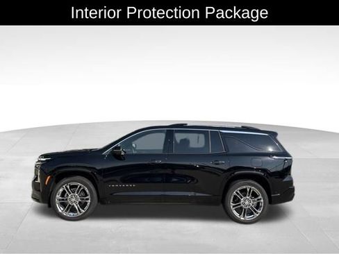 Certified 2025 Chevrolet Traverse High Country FWD image 5