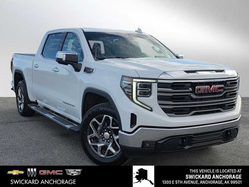 Used 2023 GMC Sierra 1500 SLT w/ SLT Premium Package AWD/4WD image 1