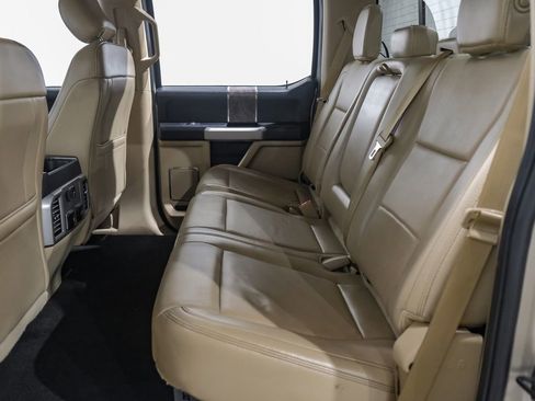 Used 2017 Ford F250 Lariat w/ Chrome Package image 39