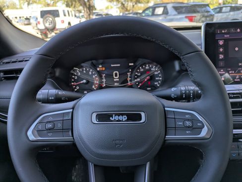 New 2026 Jeep Compass Latitude AWD/4WD image 21