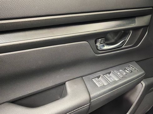 Used 2025 Honda CR-V EX image 32