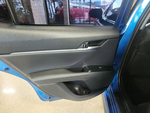 Used 2019 Toyota Camry XSE image 21