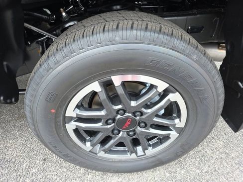 New 2025 Toyota Tacoma TRD Sport image 7