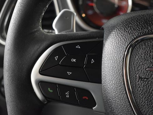 Used 2019 Dodge Challenger SRT Hellcat w/ Alcantara Appearance Package image 15